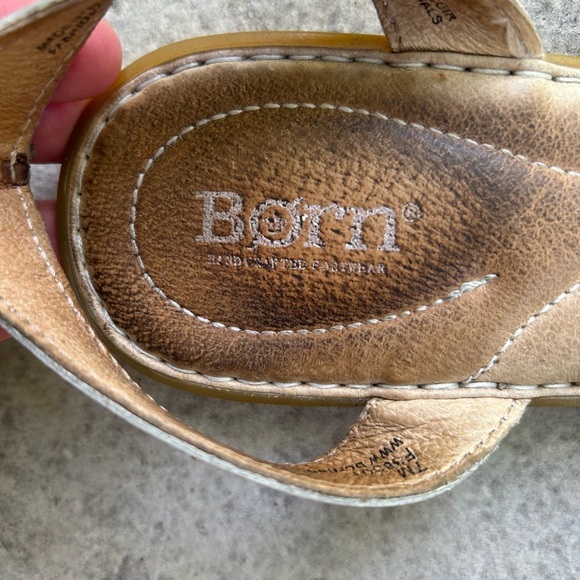 Born Mai Easy Sandals, size 7 - Picture 7 of 8